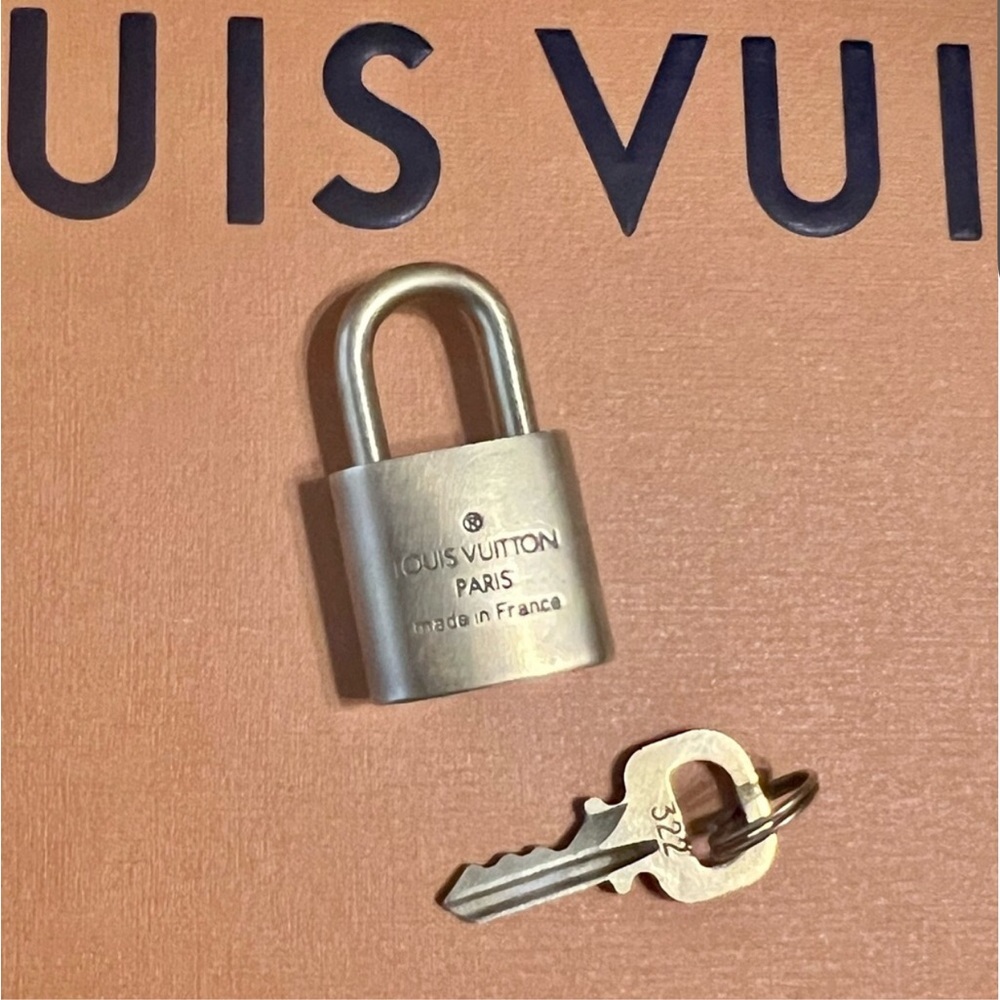 Lv Lock And Key - image 8